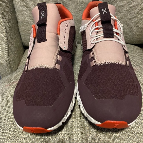 On Cloud Swiss Engineering Running/Walking Shoes
Mens US 12 - Picture 5 of 5